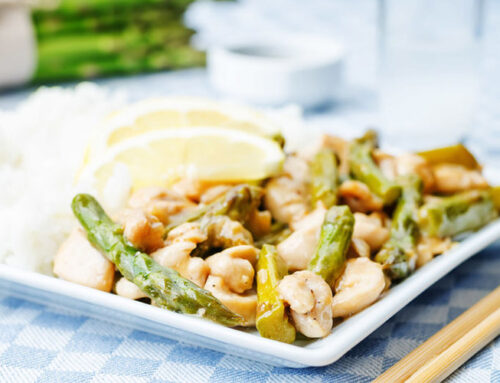 Chicken Stir-Fry with Asparagus and Cashews