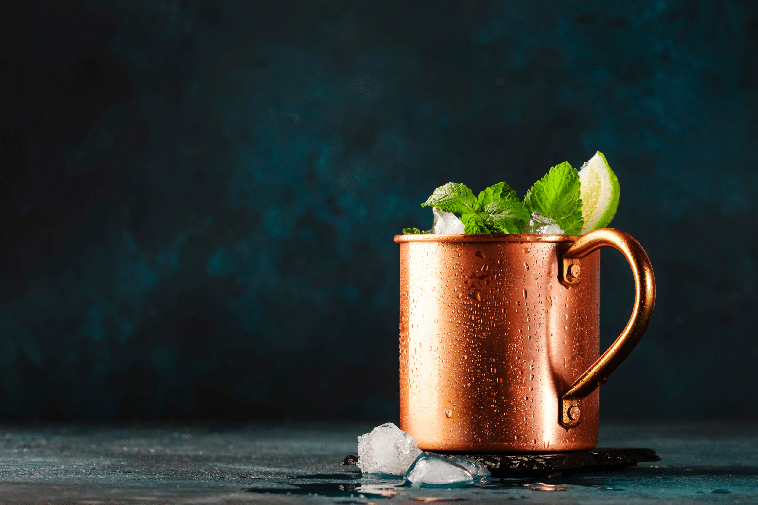 A refreshing Moscow Mule cocktail served in a copper mug