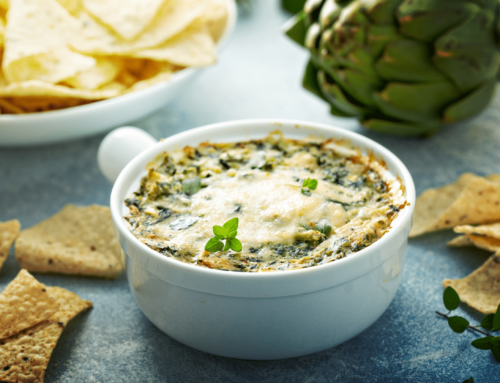 Cheesy Spinach and Artichoke Dip